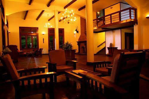Oak Field Resort Munnar Kültér fotó